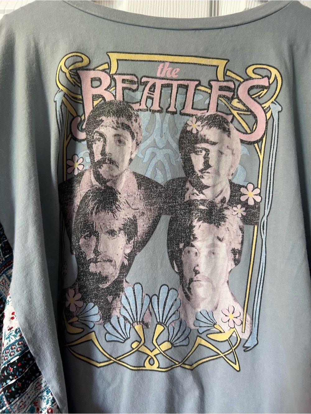 Sky Beatles Print Stitched Poncho Boho Quilt  Top- Sz Medium - Picture 4 of 9